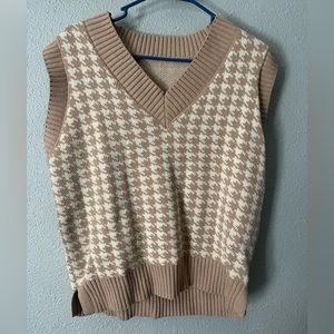 Amazon Pattern Knit Sweater Vest